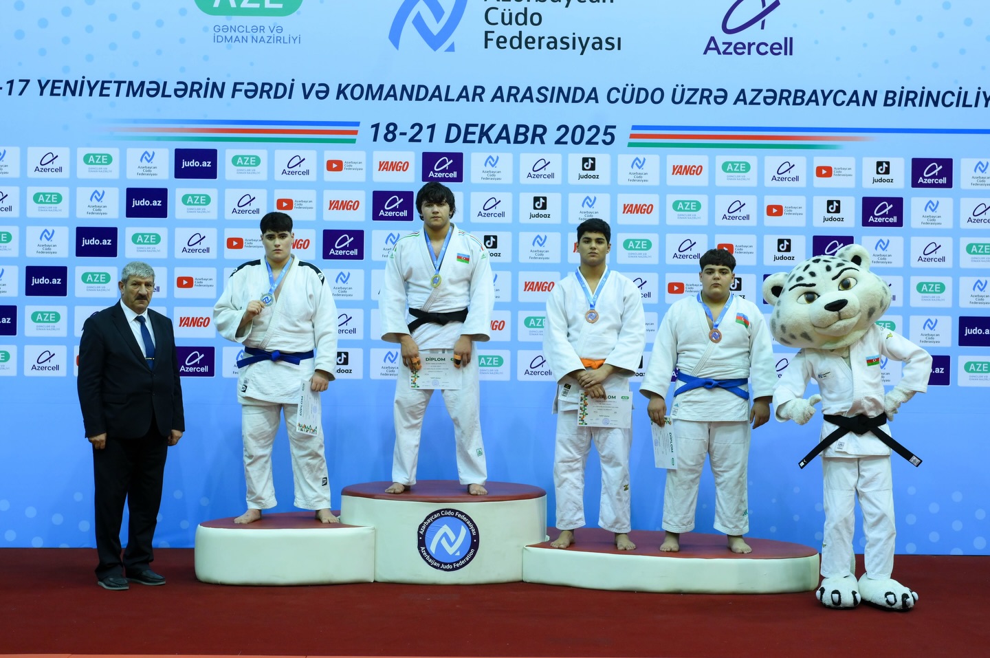 U-17 ölkə birinciliyində fərdi mübarizələr başa çatıb