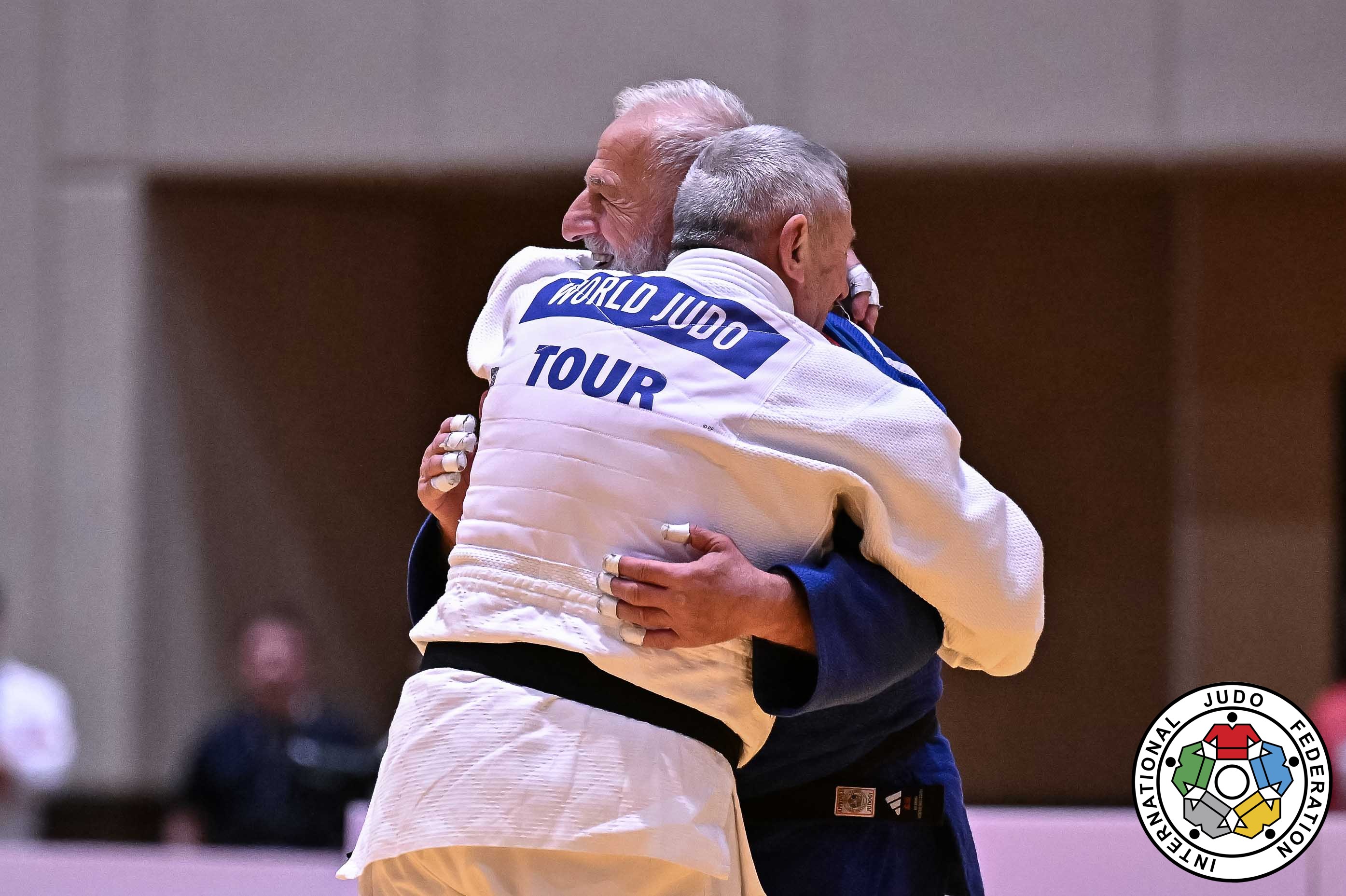 Cüdoçularımız veteranlar arasında dünya çempionatının ilk günündə 1 qızıl medal qazandı