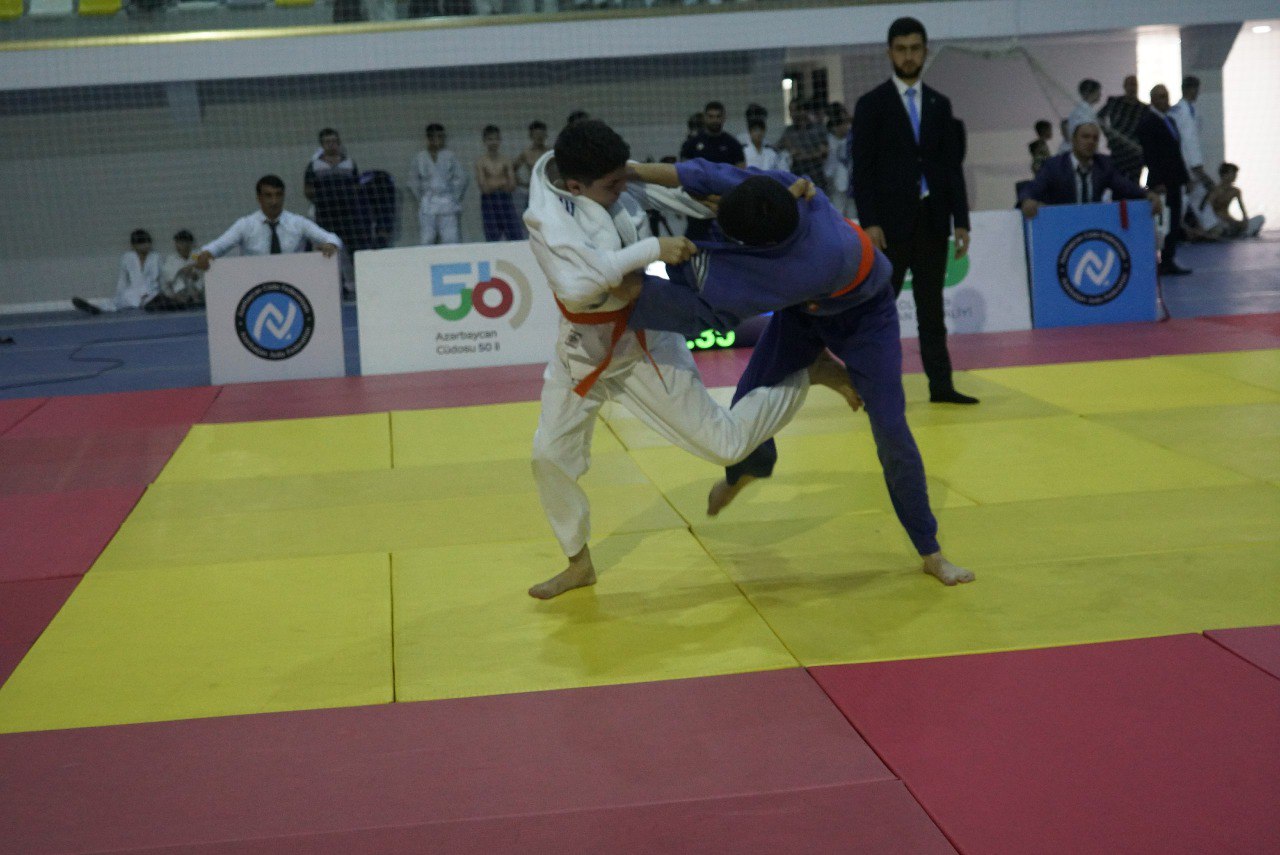Beyləqanda U-18 yeniyetmələr arasında cüdo üzrə region birinciliyi keçirilib