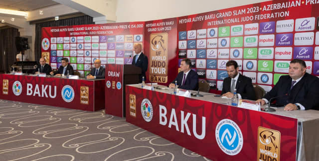 BCF-in rəsmi saytında  “Şou inanılmaz olacaq!” başlıqlı məqalə dərc olunub