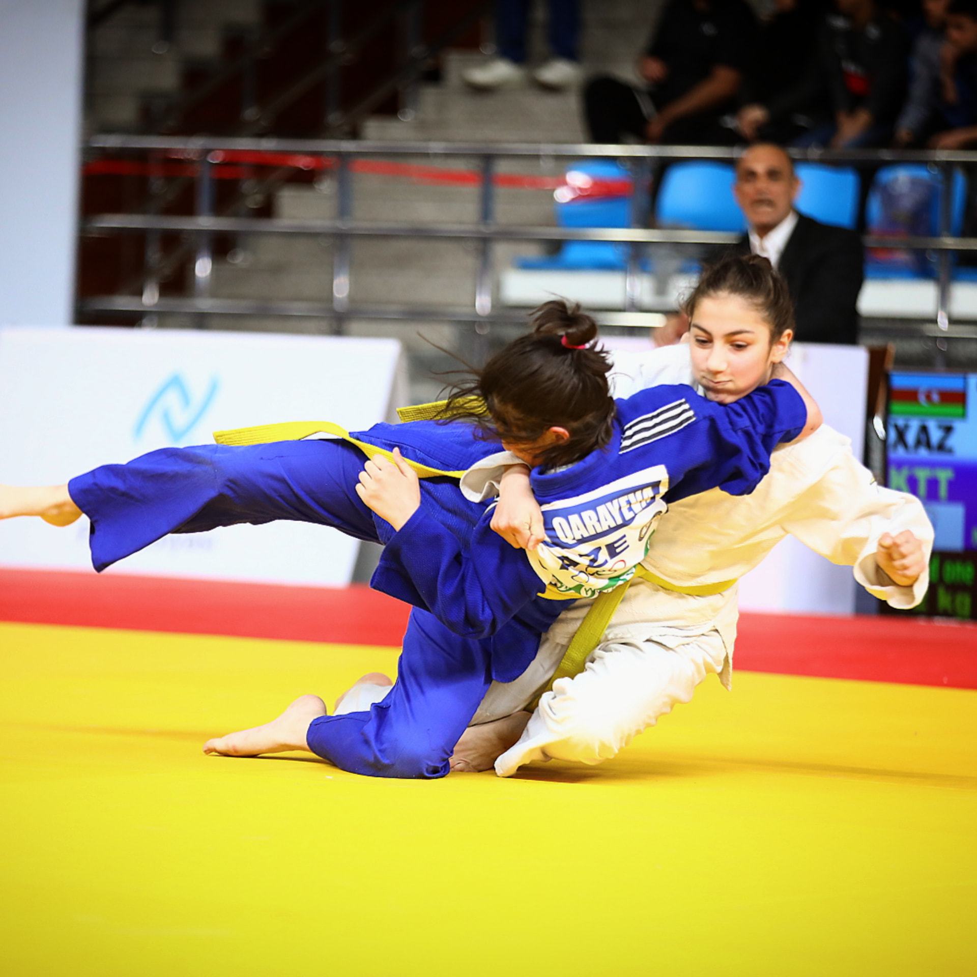 Azerbaijan championship in judo among U-15 juniors has started