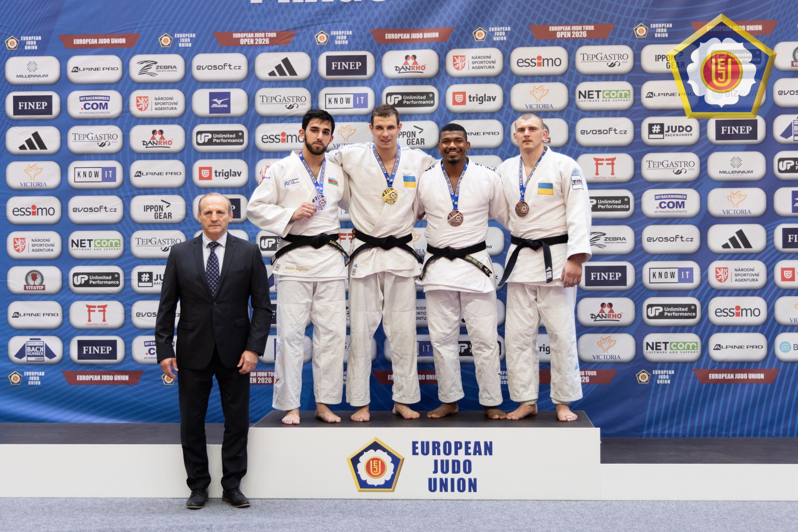 Azərbaycan millisi Çexiyadan 4 medalla dönür