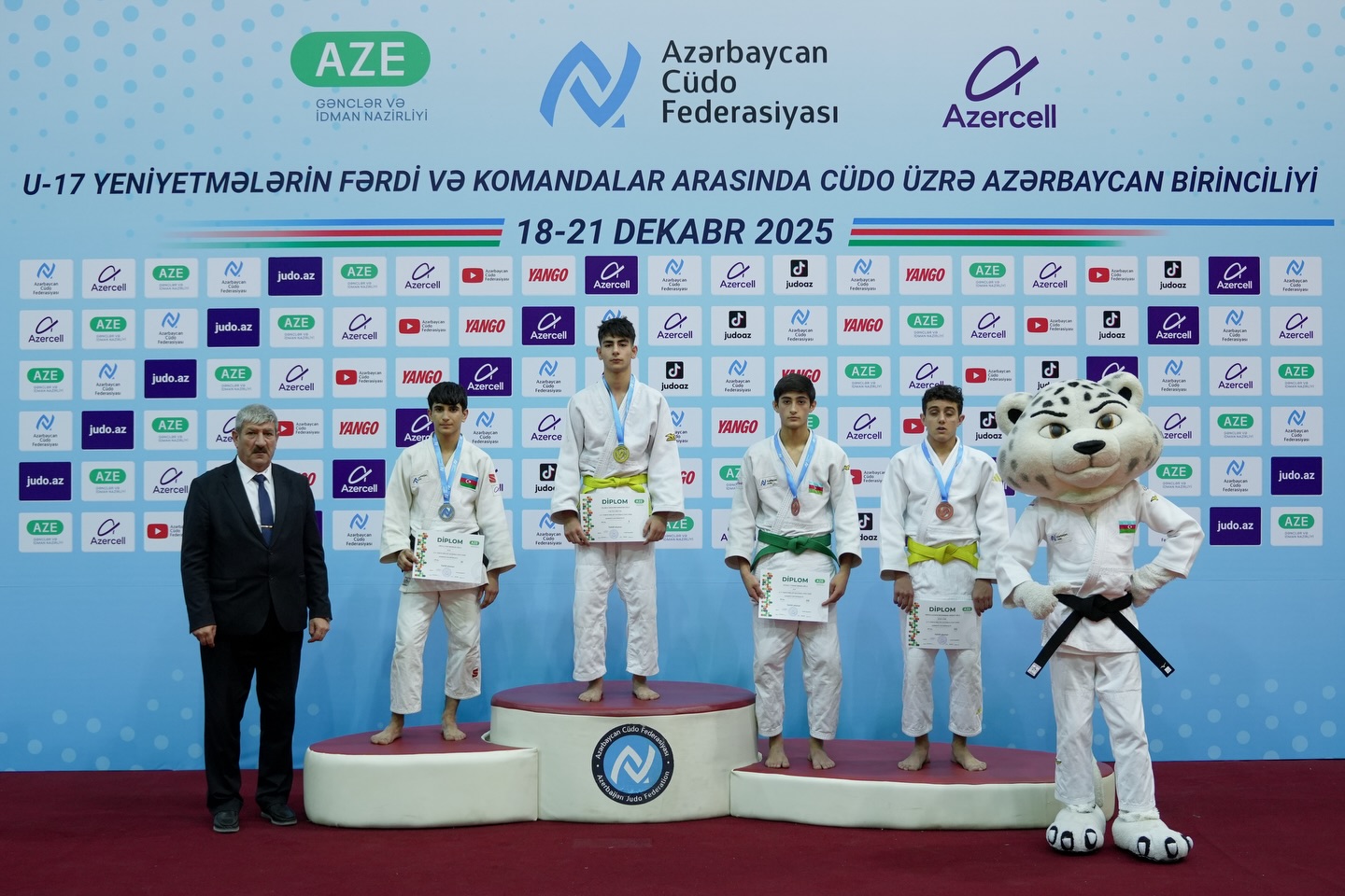 U-17 ölkə birinciliyində daha 5 çəki dərəcəsində medalçılar bəlli olub