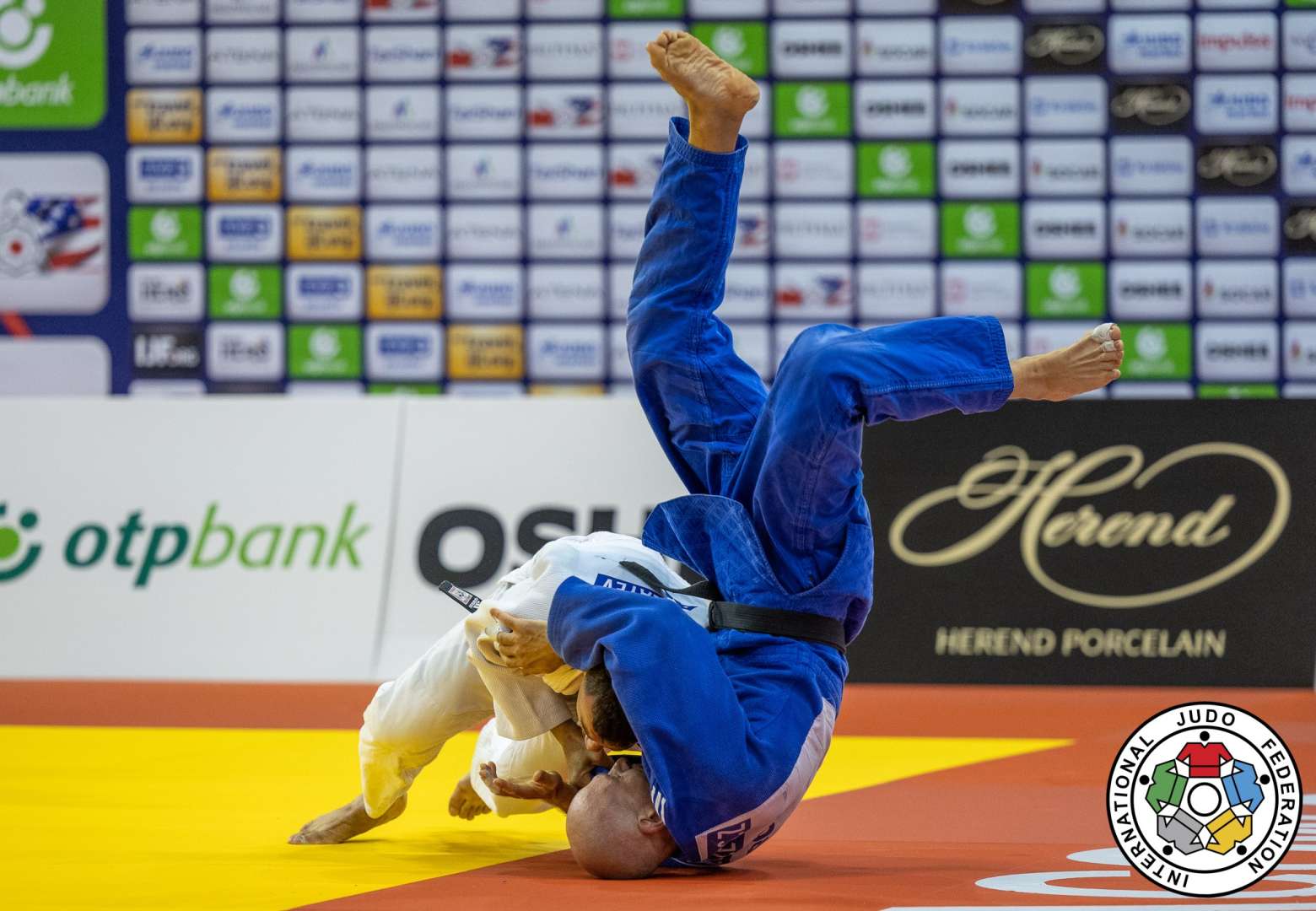 Veteran cüdoçularımız Dünya çempionatının ikinci günündə 7 medal qazandı