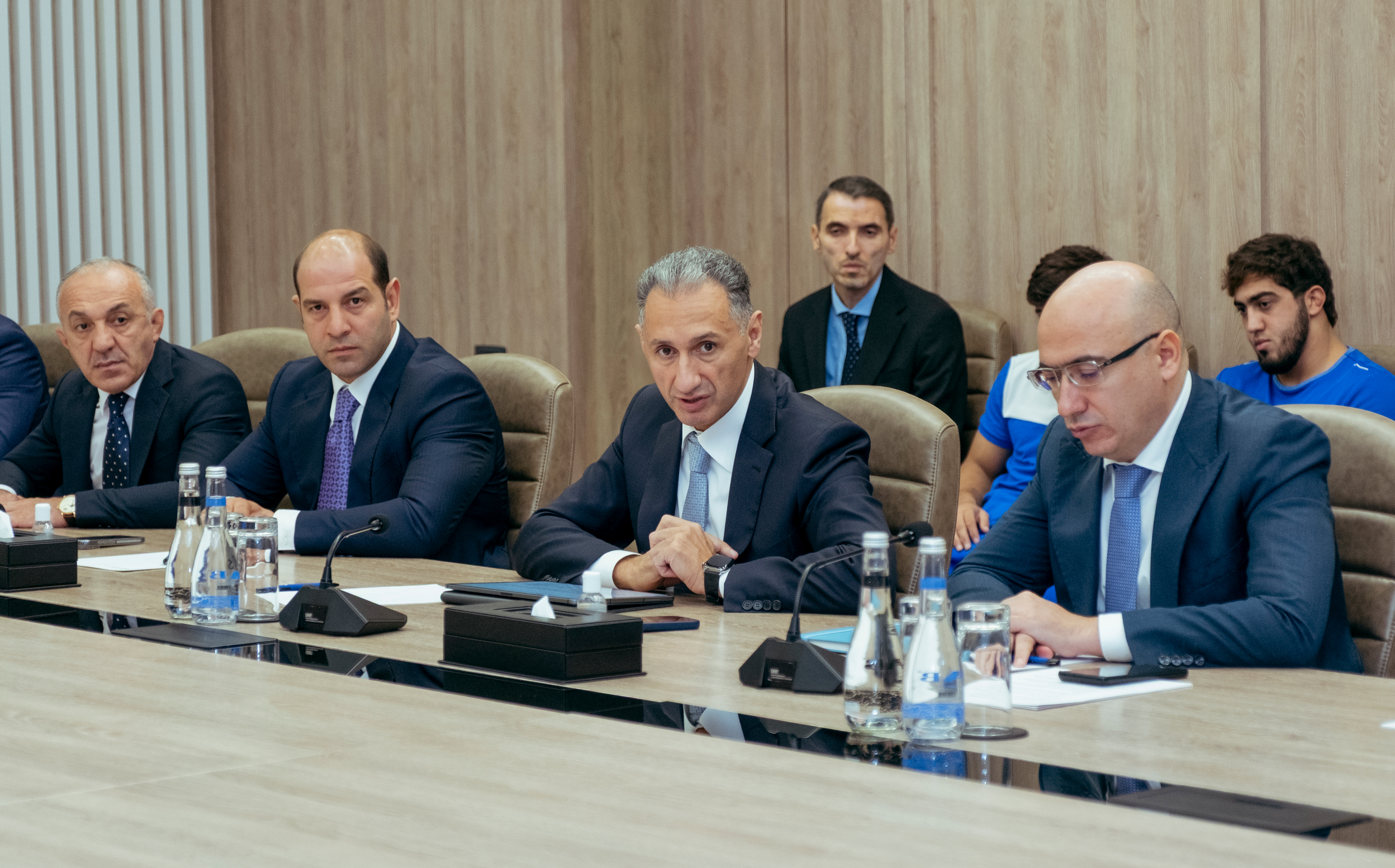 Rəşad Nəbiyev dünya çempionatında iştirak edən milli komandanın üzvləri ilə görüşüb