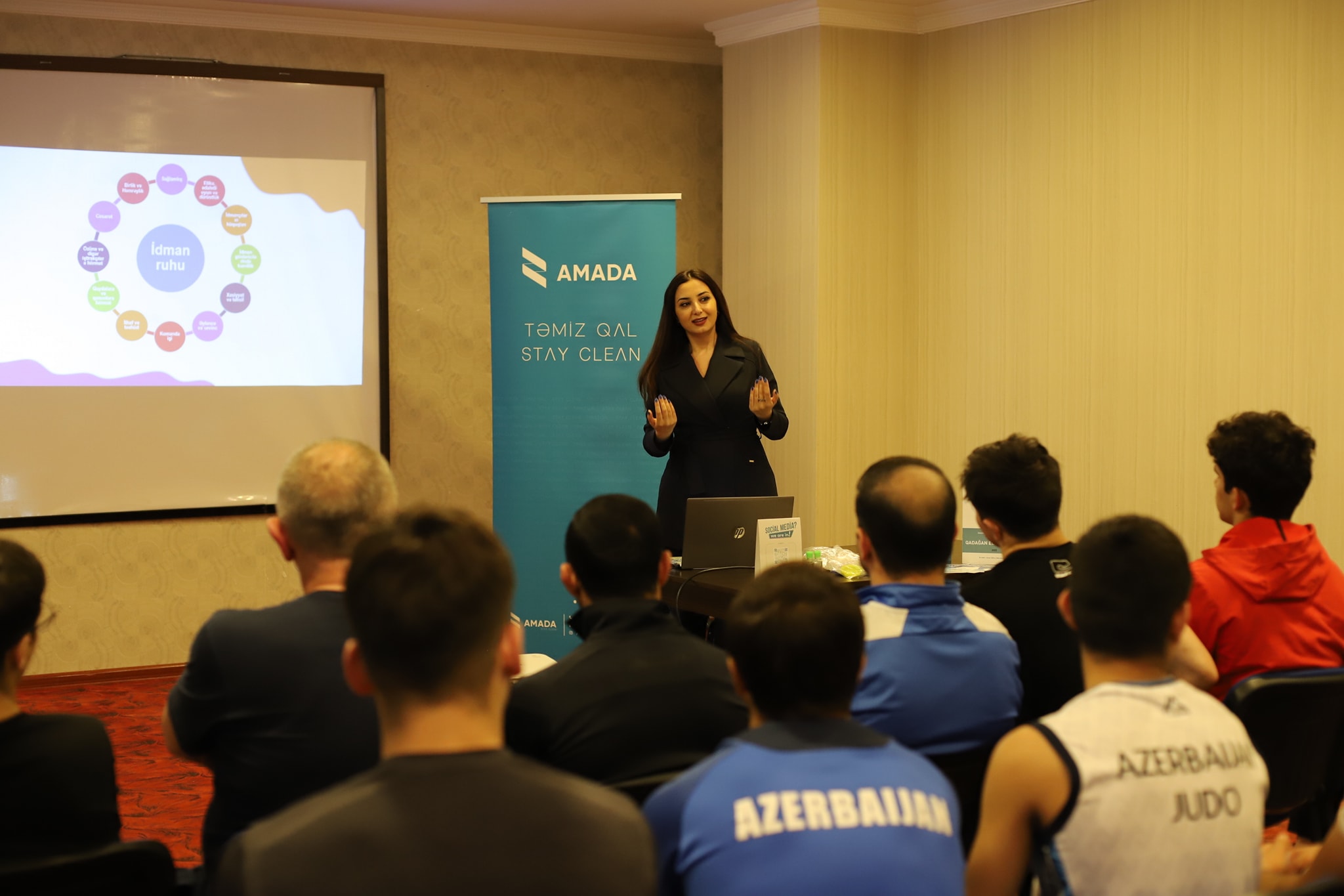 Yeniyetmələrdən ibarət cüdo idman növü üzrə Azərbaycan Milli yığma komandasının üzvlərinə maarifləndirmə seminarı təşkil olunub