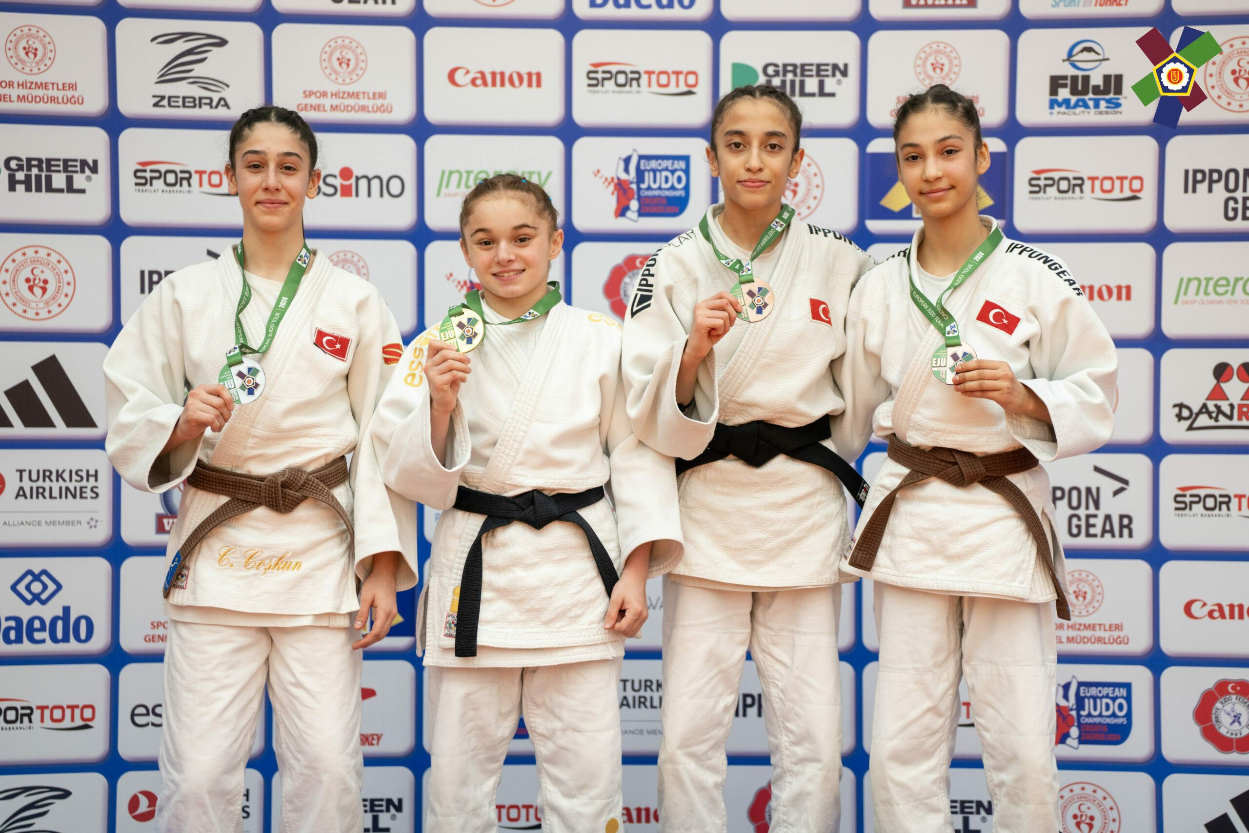 Cüdoçularımız Antalya Avropa Kubokunun ilk günündə 4 qızıl, 2 gümüş və 6 bürünc medal qazandı