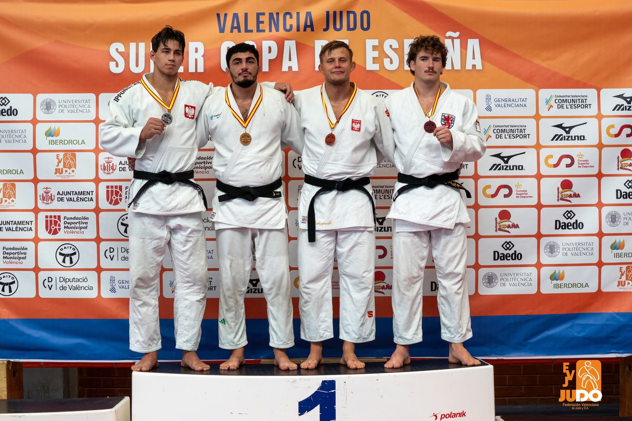 Azerbaijani Judoka Win Two Gold Medals at Spanish Super Cup