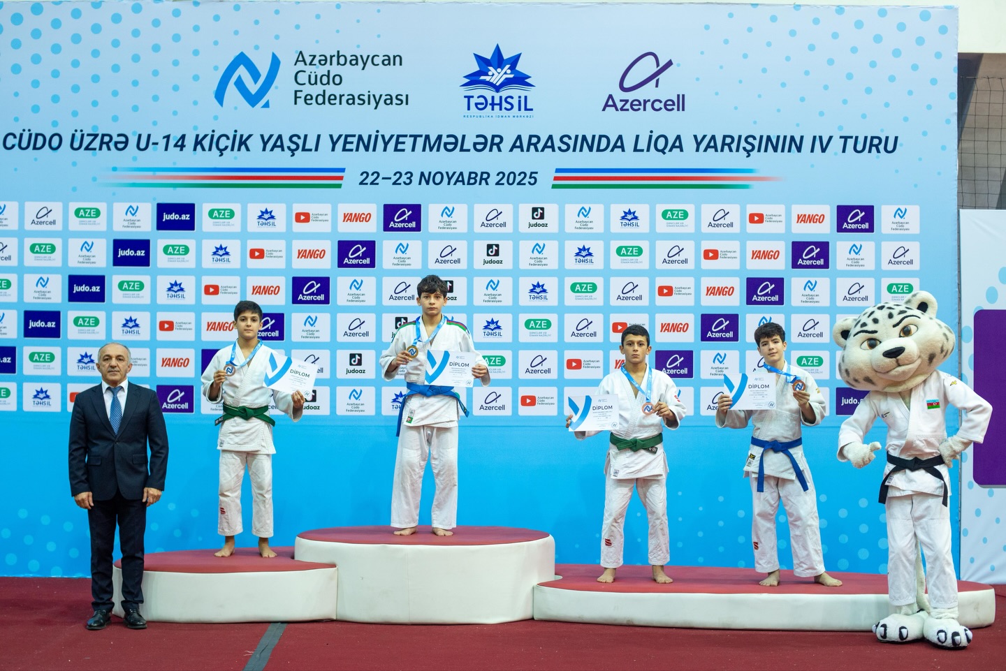 U-14 yeniyetmələr arasında Liqa yarışının IV turu start götürüb