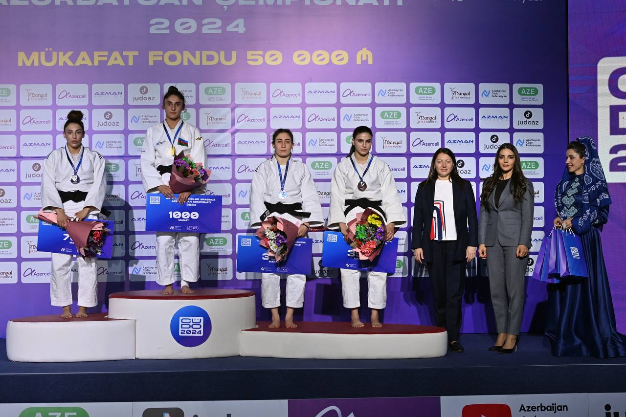 Azərbaycan çempionatının ilk yarış günü keçirildi