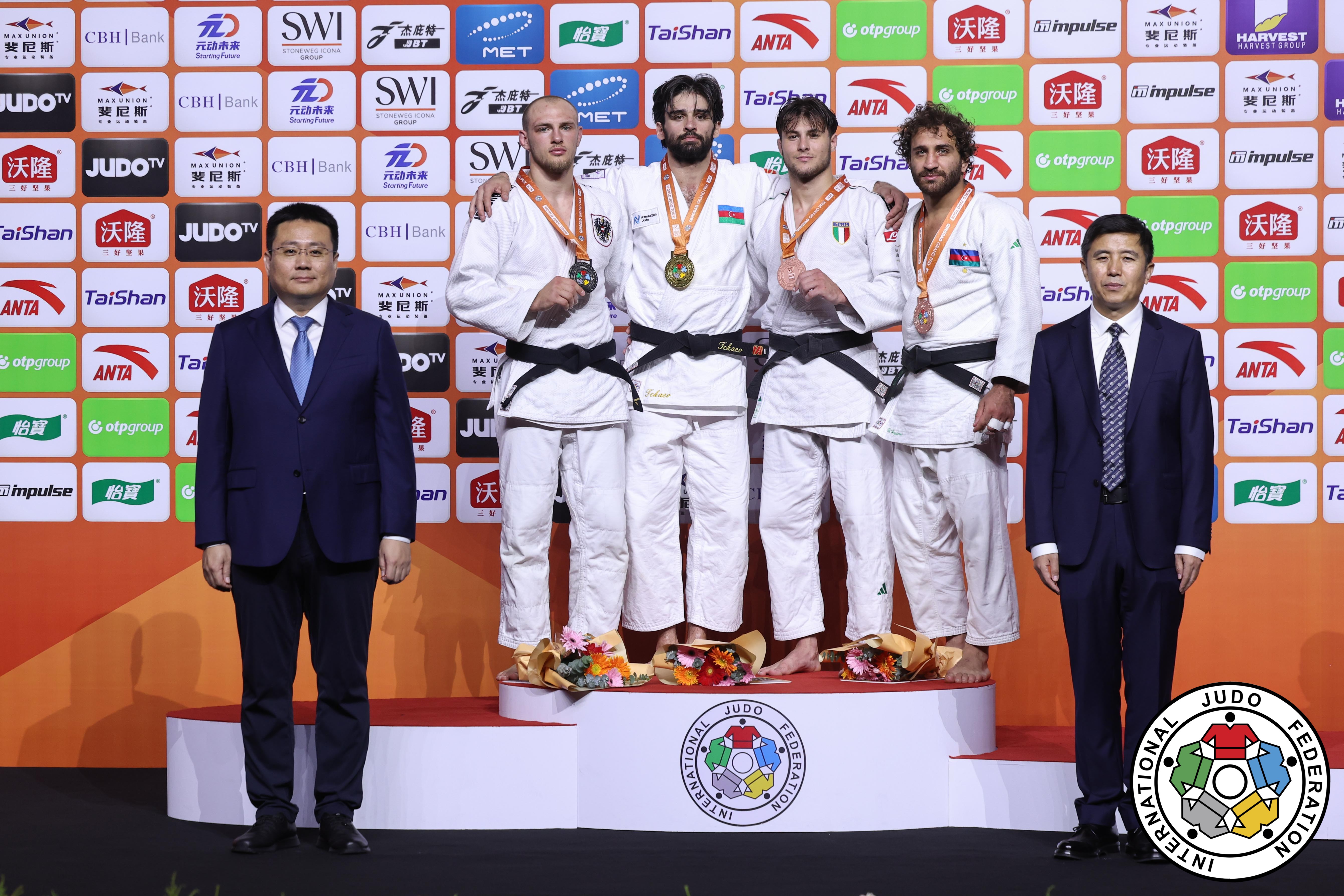 Zelim Tçkayev Sindao Qran-Prisində çempion oldu, Hidayət Heydərov bürünc medal qazandı