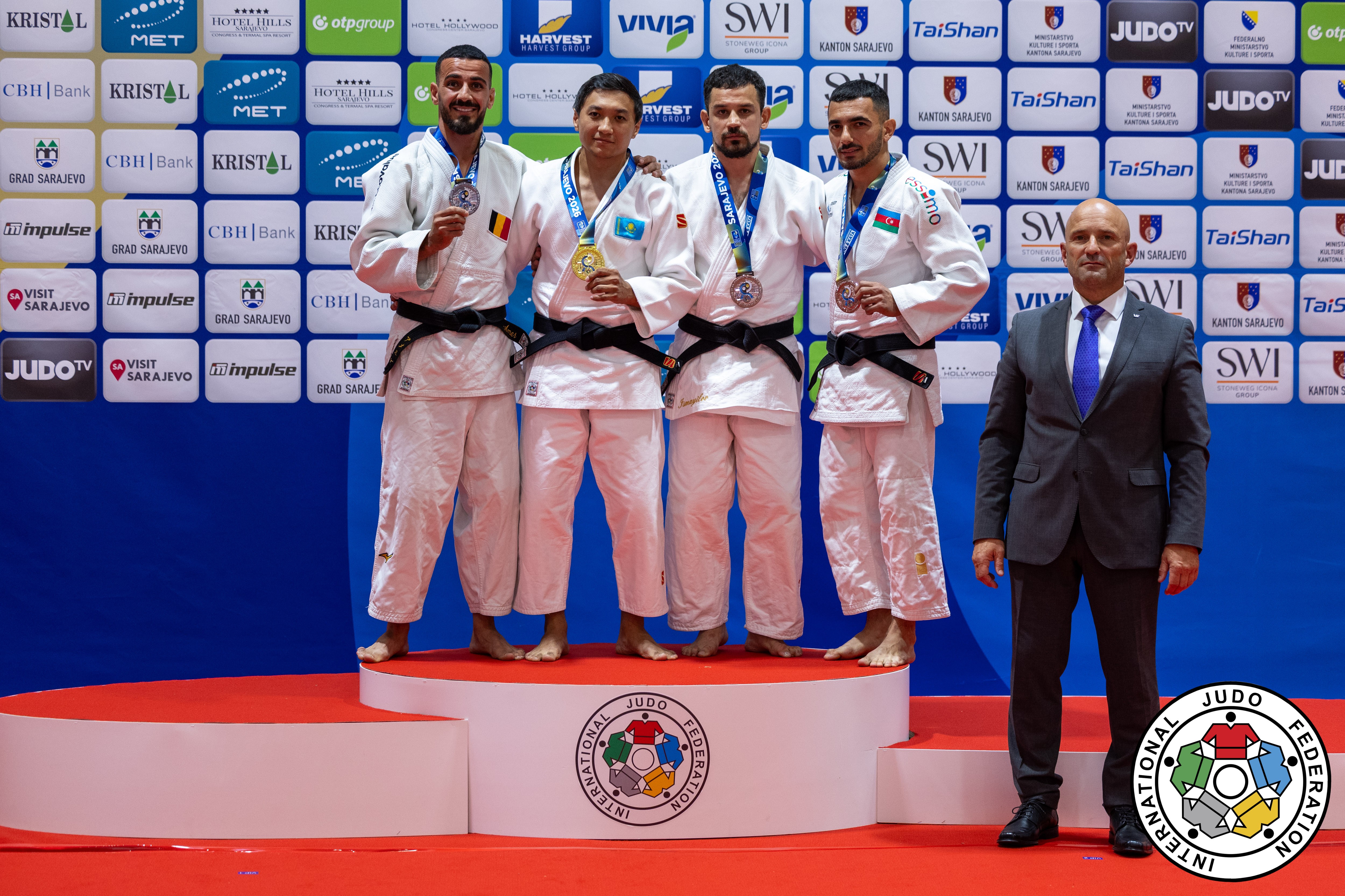 Azərbaycan veteranlar arasında dünya çempionatına 1 qızıl və 3 medalla başladı