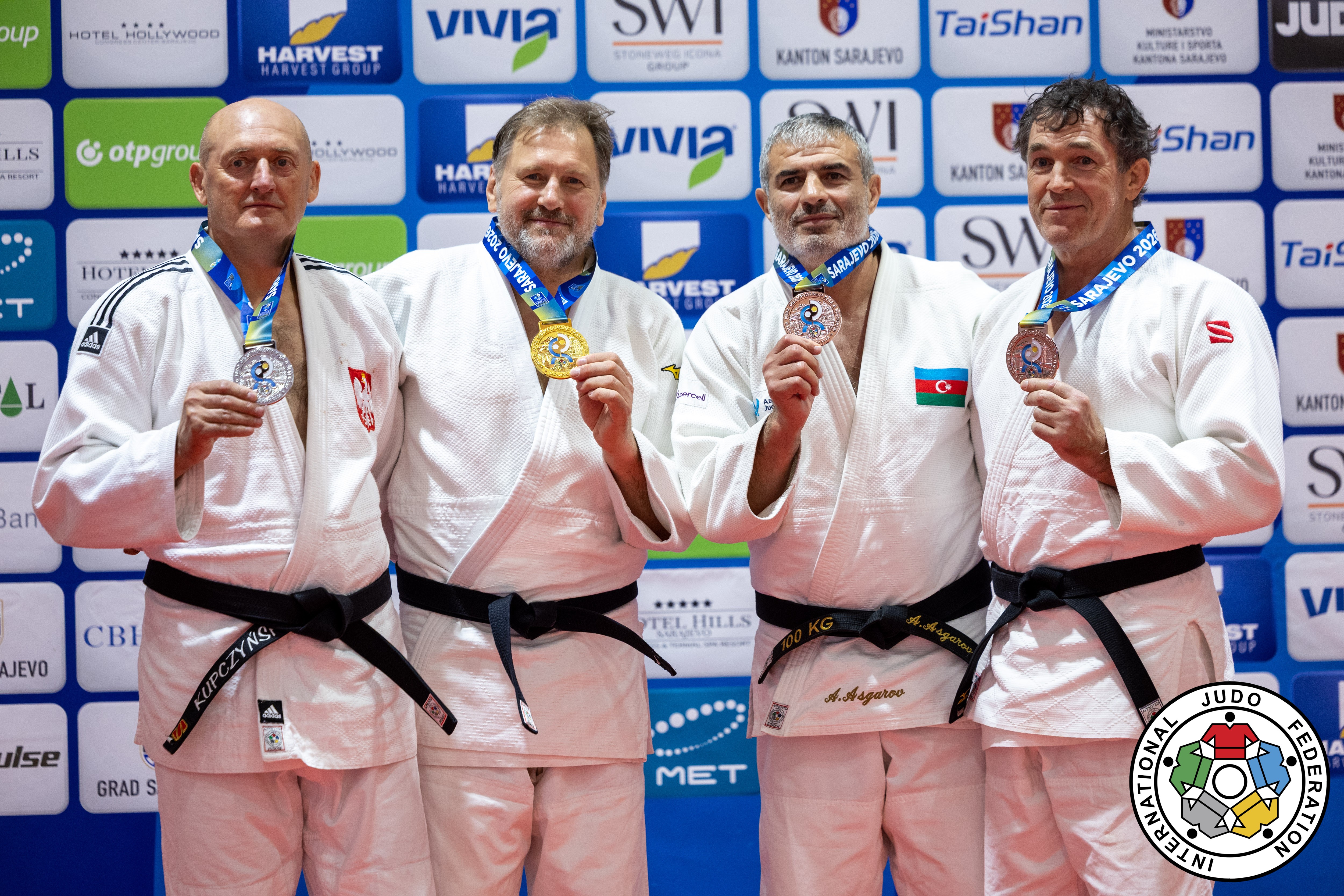 Usta cüdoçularımız dünya çempionatını 11 medalla başa vurdu