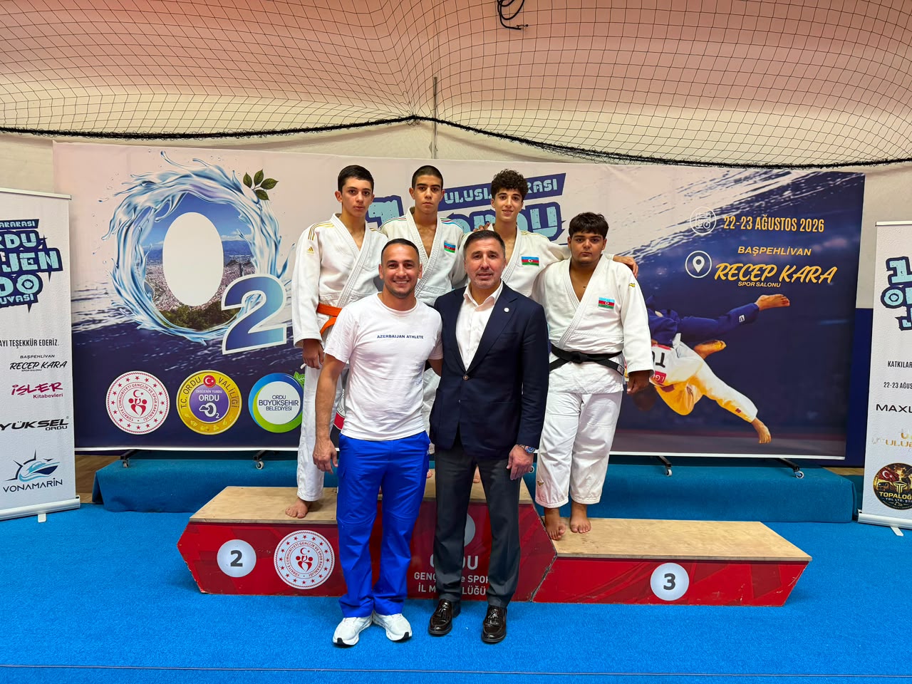 Yeniyetmə cüdoçularımız Türkiyədə 3 qızıl və 1 bürünc medal qazanıb