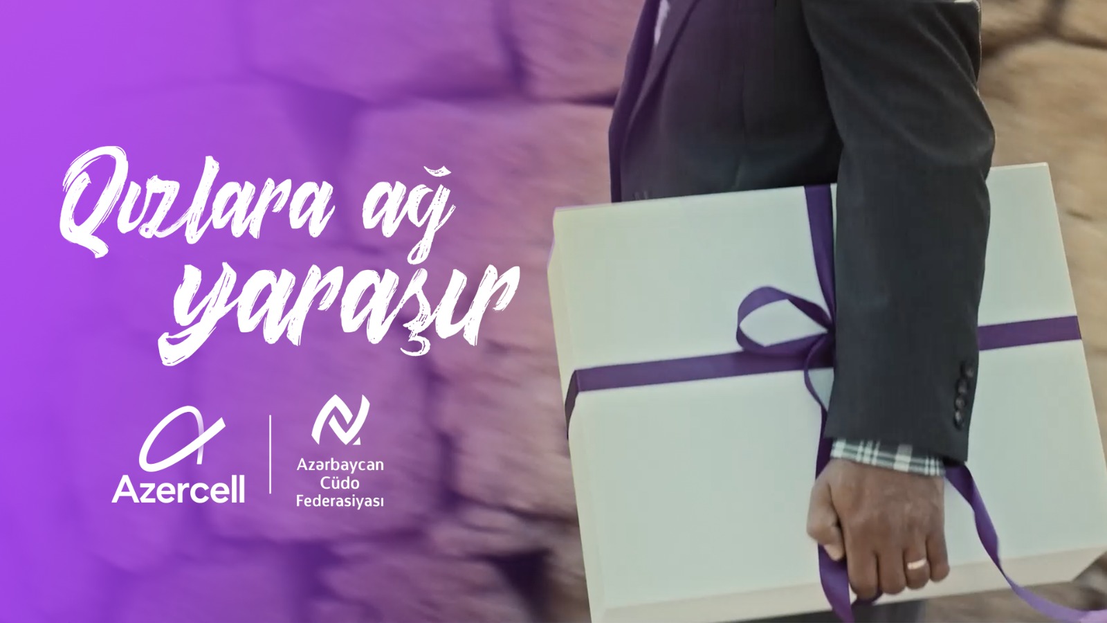 Qızlara ağ yaraşır!