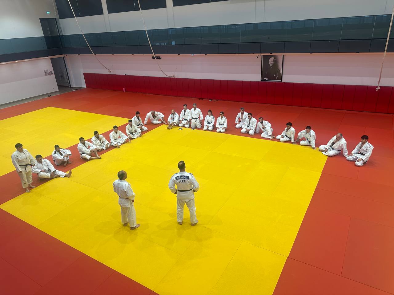Hakimlər üçün nəzəri və praktiki seminar təşkil olunub