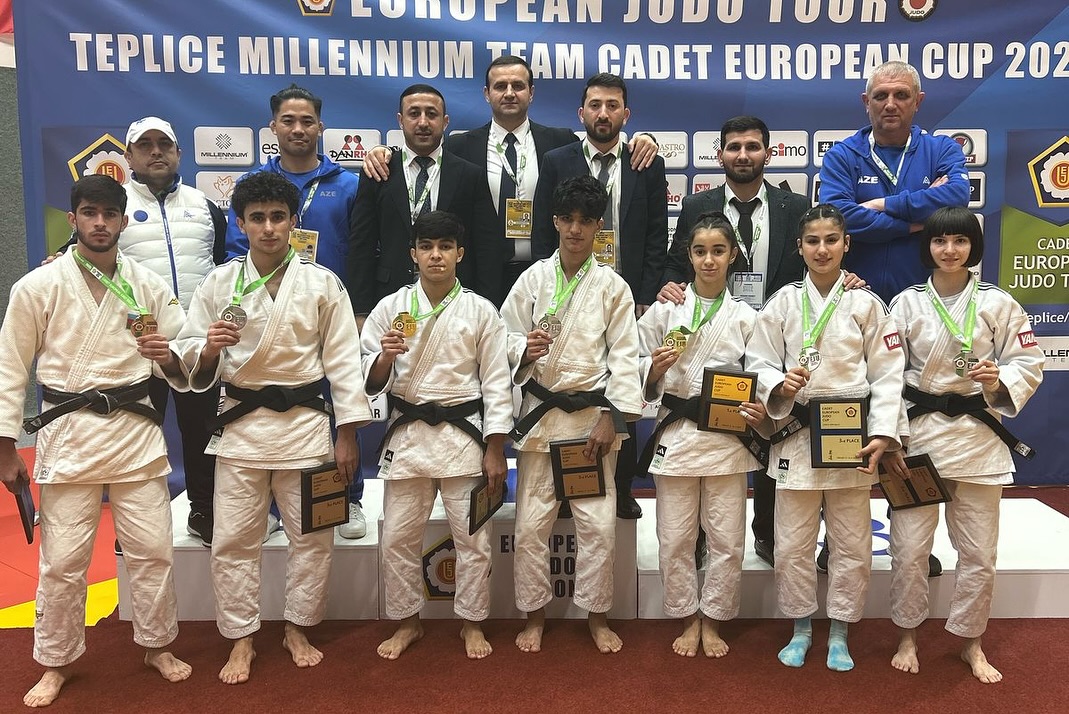Yeniyetmə cüdoçularımızdan 7 medallı start