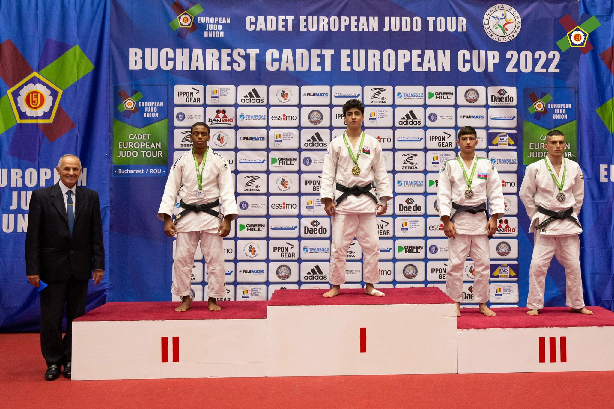 Yeniyetmə cüdoçularımız Rumıniyada 9 medal qazandılar