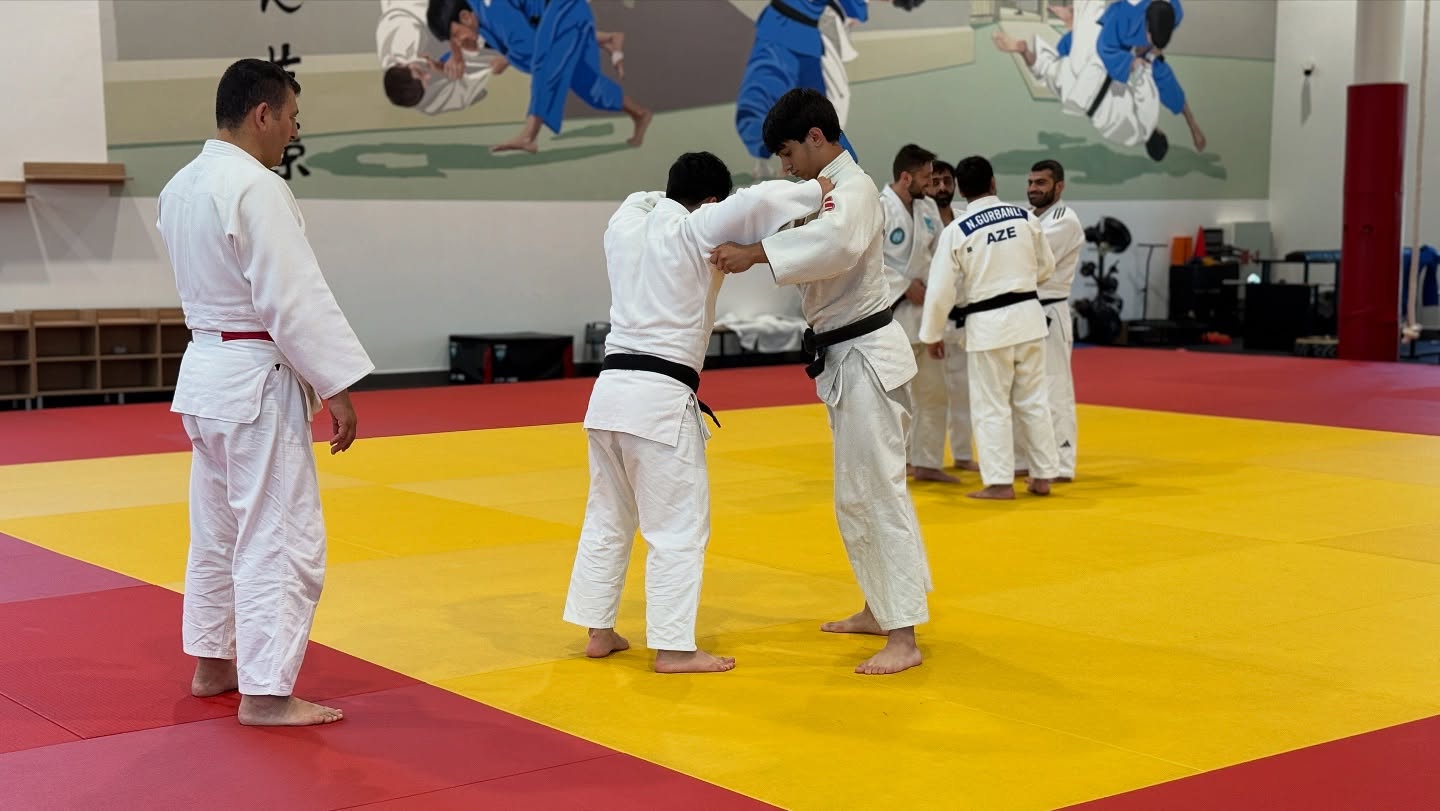 Cüdoçularımız kata üzrə Avropa çempionatına hazırlıqlarını davam etdirir