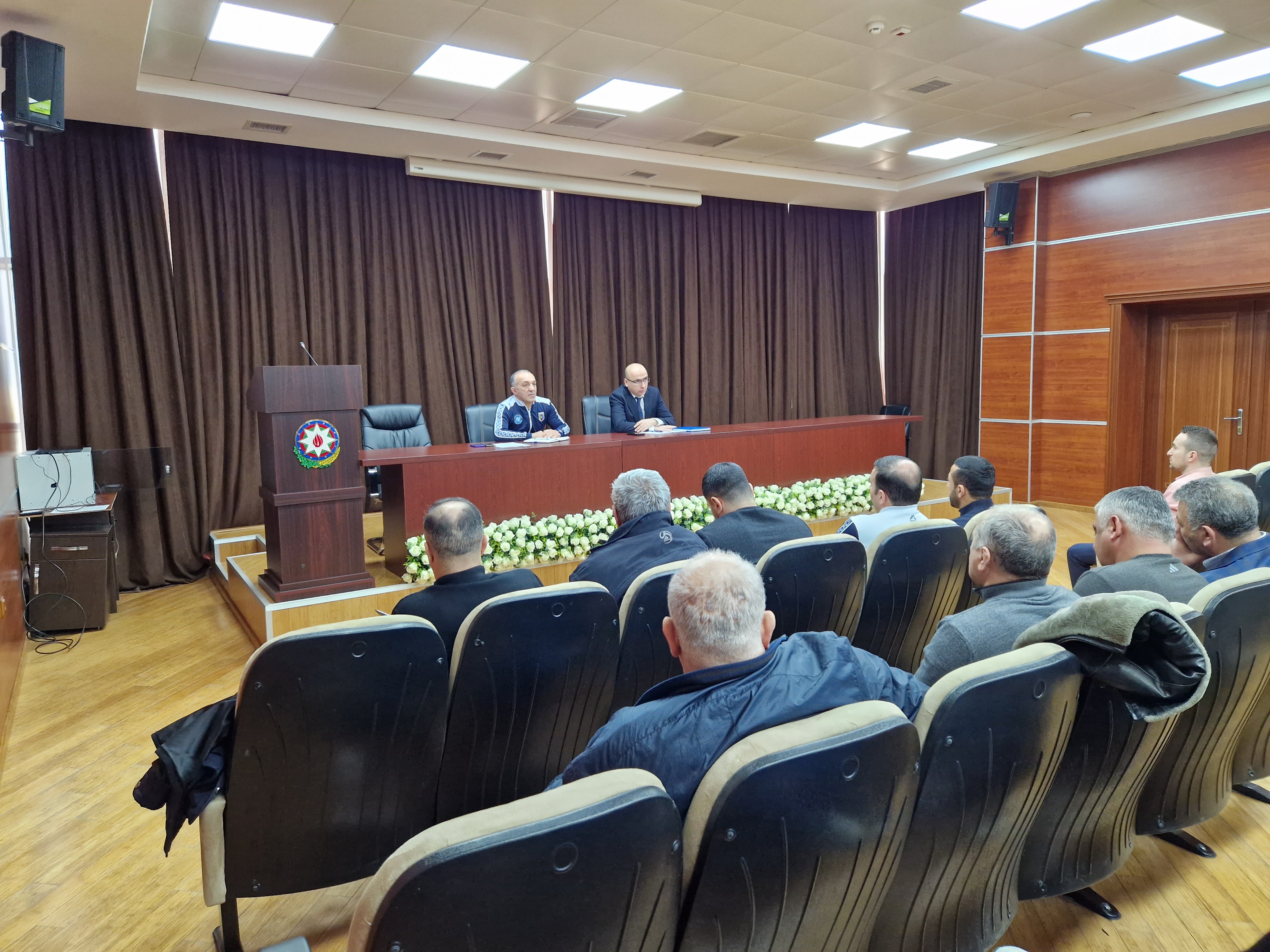 Azərbaycan birinciliyi ərəfəsində məşqçilər və hakimlərlə iclas keçirildi