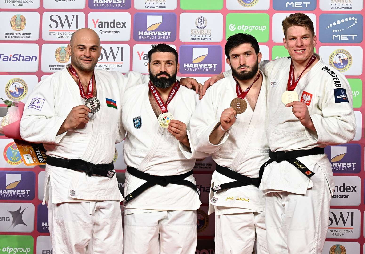 Uşanqi Kokauri Astana Böyük Dəbilqəsində gümüş medal qazandı