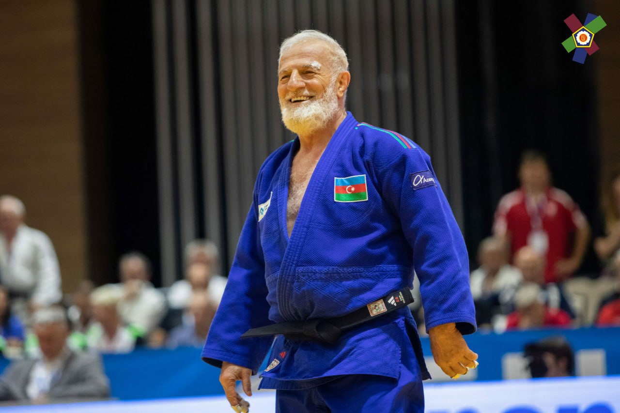 Fərhad Rəcəbli 10 qat Avropa çempionu oldu