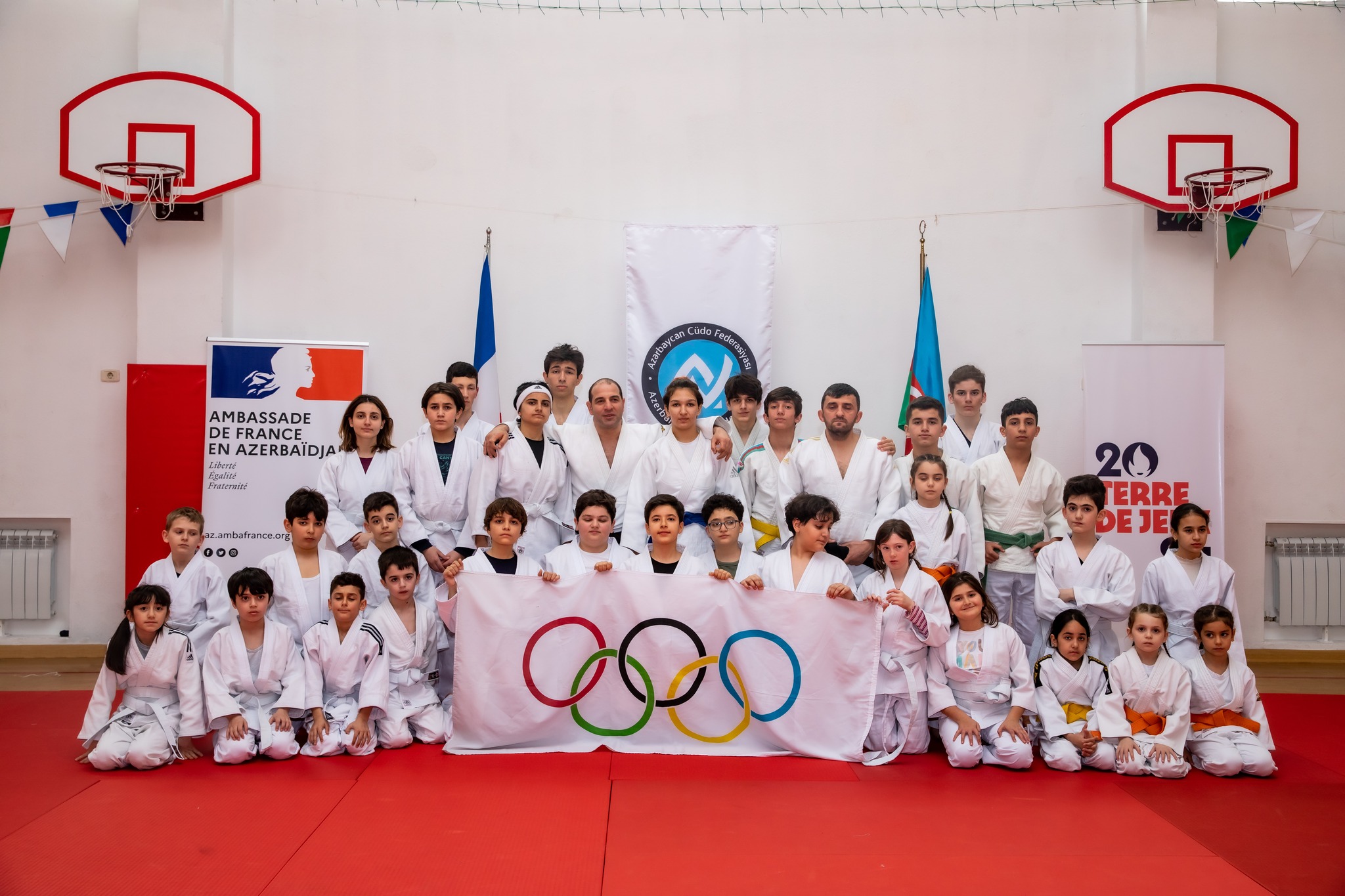 Olimpiya çempionu Elnur Məmmədlinin iştirakı ilə Fransa səfirliyi idman tədbiri keçirtdi