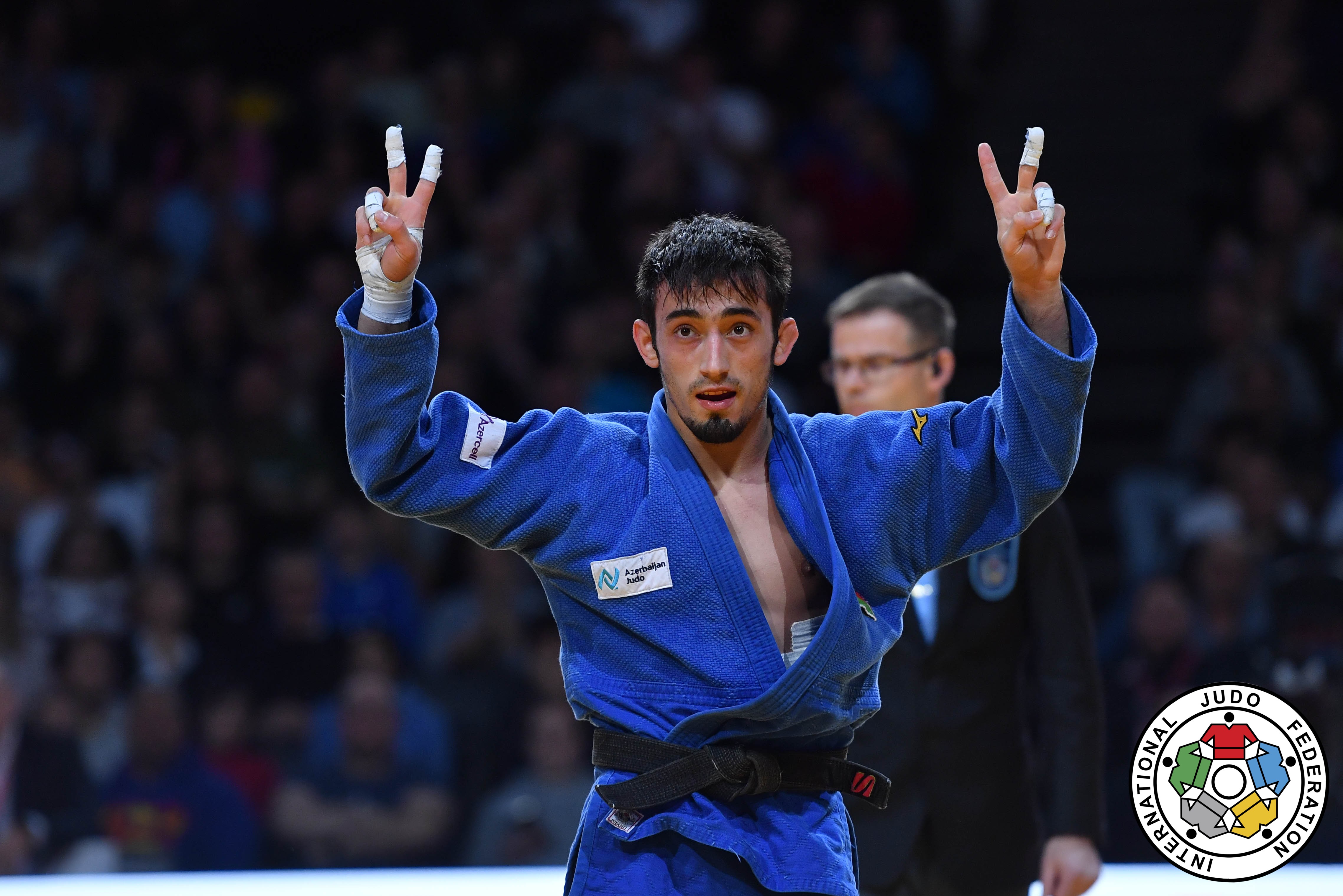 Balabəy Ağayev Böyük Dəbilqənin qızıl medalını qazandı