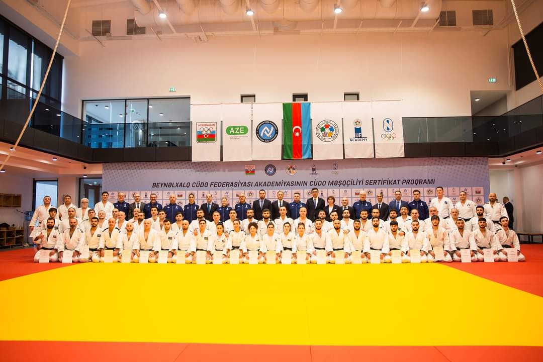 Beynəlxalq Cüdo Federasiyası Akademiyasının proqramında iştirak edən məşqçilərə sertifikatlar təqdim olunub