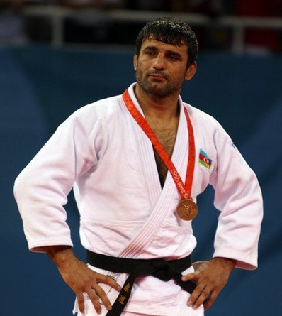 Bu gün Mövlud Mirəliyevin Olimpiya medalını qazanmasından 15 il ötür