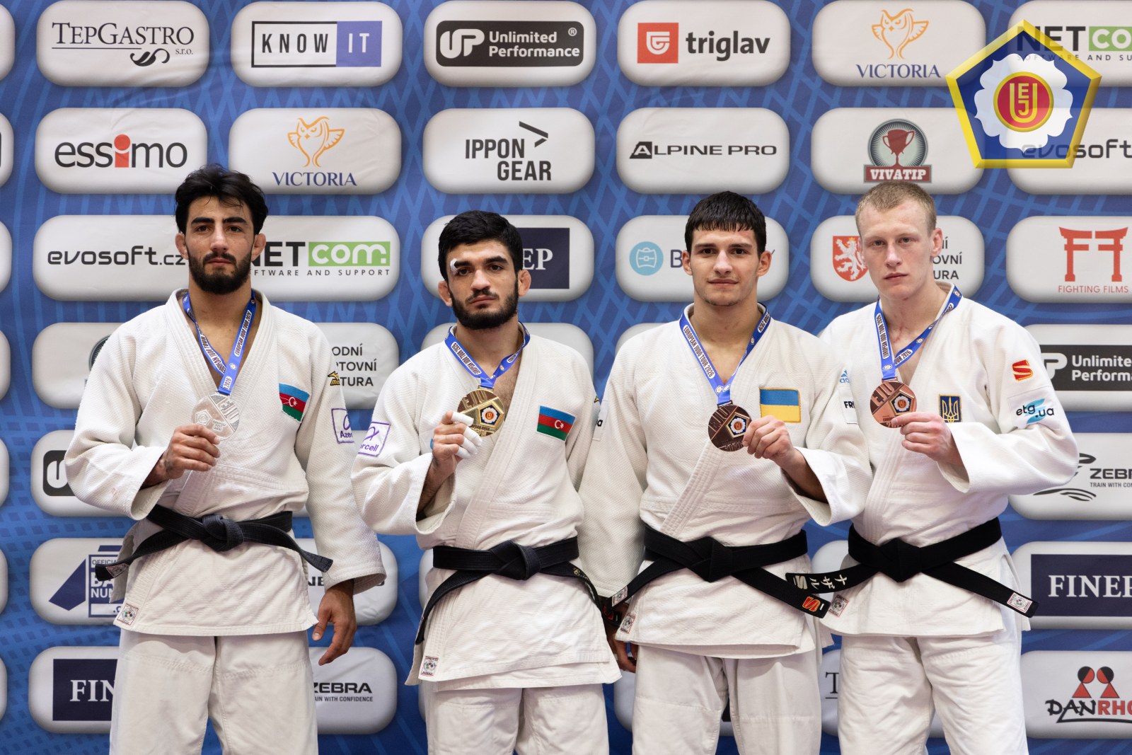 Azərbaycan Praqada ilk yarış gününü üç medalla başa vurdu