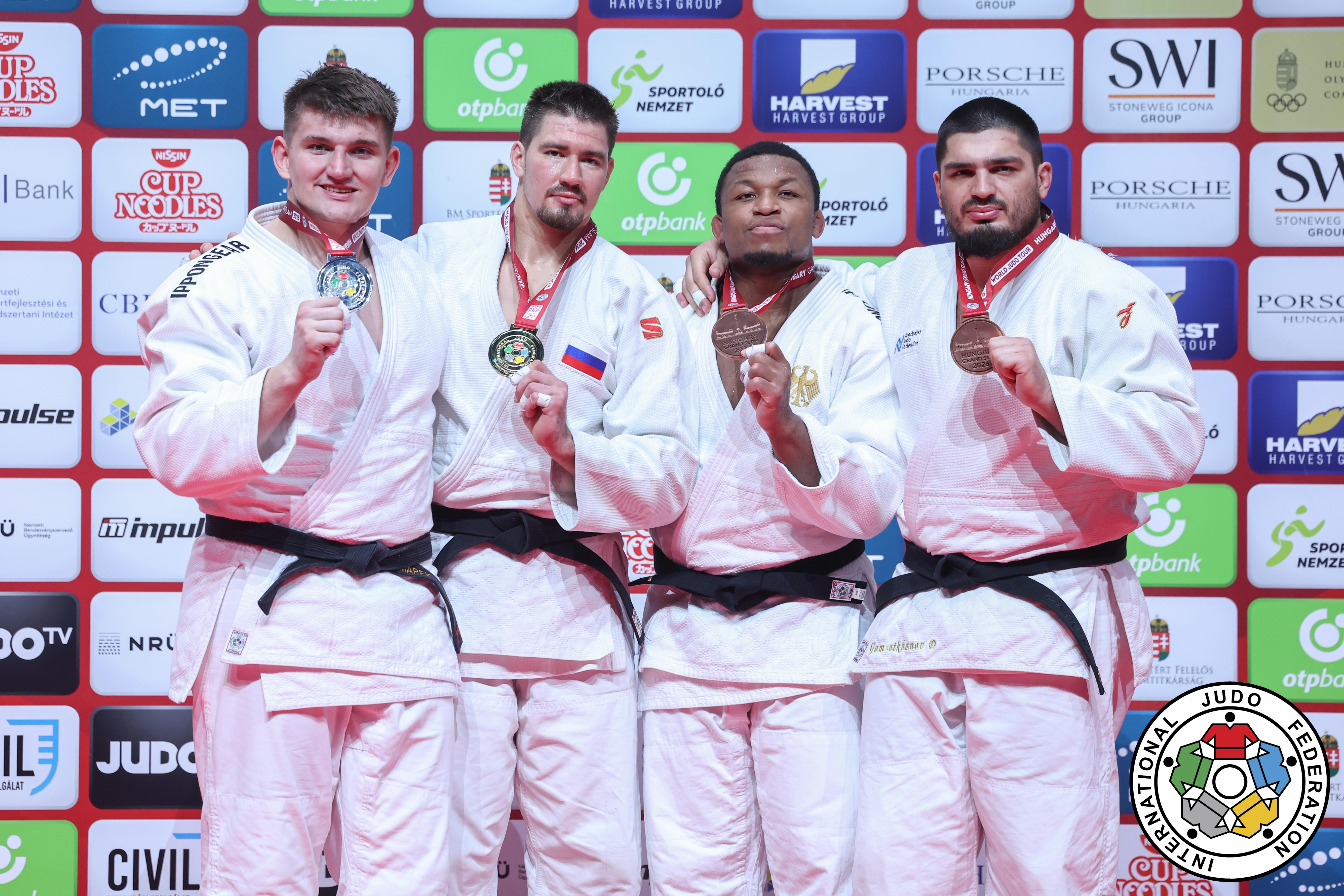 Millimiz Macarıstan Böyük Dəbilqəsini 3 medalla başa vurub