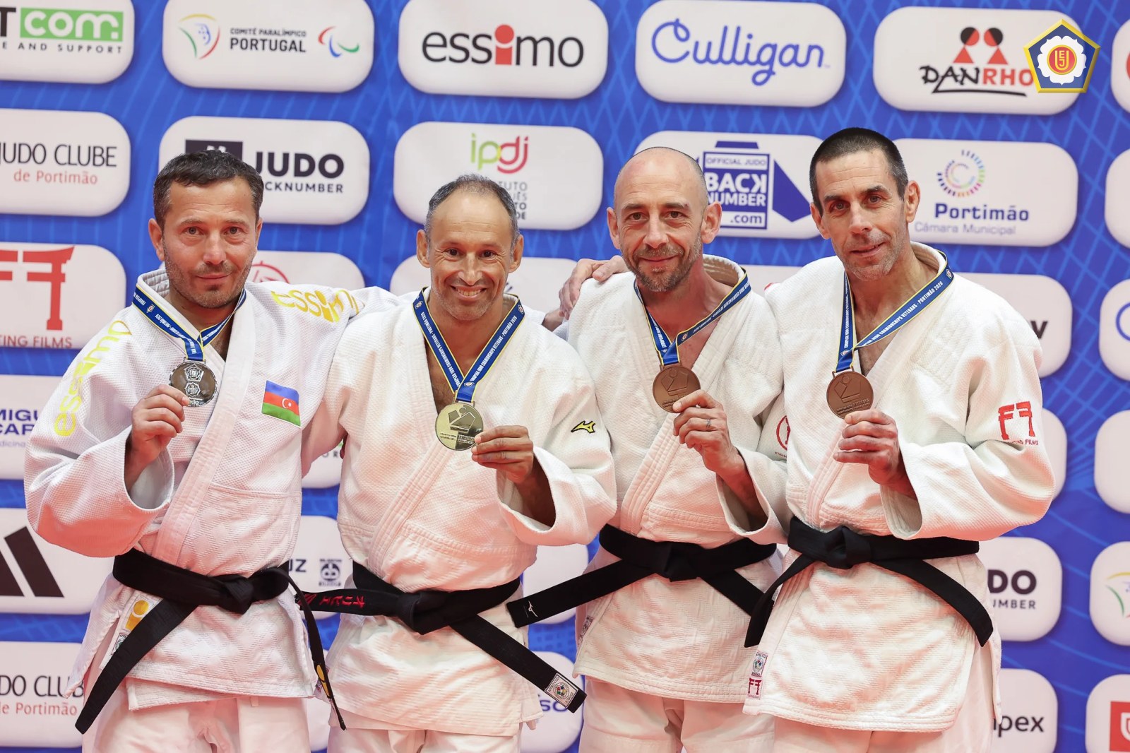Veteranlar arasında Avropa çempionatında daha 2 medal